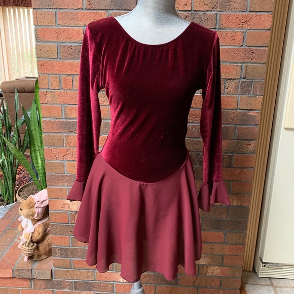 Dresses & Skirts - ⛸Women’s Figure Skating Dress